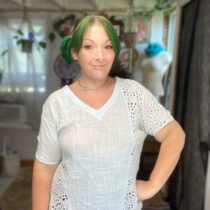 Mindset 100% Cotton White Eyelet Top Size Medium